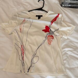 ☀️🏝️ St. John Artistic Red and White Short Sleeve Tee